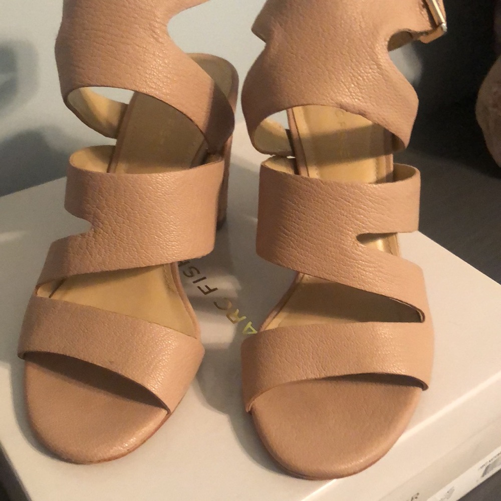 Marc Fisher sandals - Picture 2 of 5